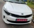 Белый Киа Оптима, объемом двигателя 2 л и пробегом 233 тыс. км за 13450 $, фото 1 на Automoto.ua