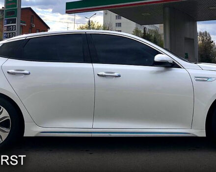 Киа Оптима 2016 в Харькове на Automoto.ua Белый Киа Оптима, объемом двигателя 2 л и пробегом 130 тыс. км за 17000 $, фото 6 на Automoto.ua