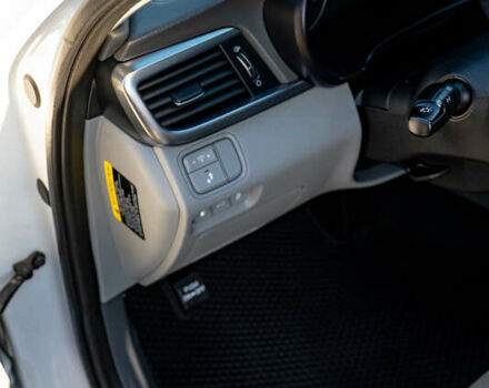 Белый Киа Оптима, объемом двигателя 2.4 л и пробегом 160 тыс. км за 13000 $, фото 31 на Automoto.ua