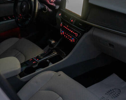 Белый Киа Оптима, объемом двигателя 2.4 л и пробегом 160 тыс. км за 13000 $, фото 32 на Automoto.ua