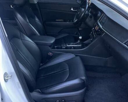 Білий Кіа Оптіма, об'ємом двигуна 2.36 л та пробігом 211 тис. км за 11450 $, фото 14 на Automoto.ua