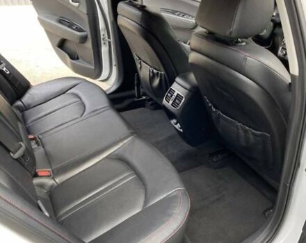 Белый Киа Оптима, объемом двигателя 2 л и пробегом 100 тыс. км за 10200 $, фото 6 на Automoto.ua