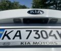Білий Кіа Оптіма, об'ємом двигуна 1.7 л та пробігом 141 тис. км за 12000 $, фото 11 на Automoto.ua