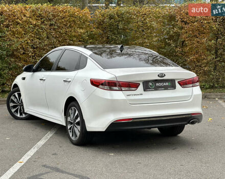 Білий Кіа Оптіма, об'ємом двигуна 2.36 л та пробігом 153 тис. км за 9500 $, фото 15 на Automoto.ua