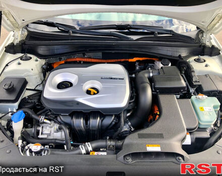 Киа Оптима 2016 в Харькове на Automoto.ua Белый Киа Оптима, объемом двигателя 2 л и пробегом 130 тыс. км за 17000 $, фото 9 на Automoto.ua