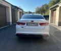 Білий Кіа Оптіма, об'ємом двигуна 2.36 л та пробігом 161 тис. км за 9200 $, фото 1 на Automoto.ua
