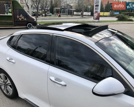 Белый Киа Оптима, объемом двигателя 2 л и пробегом 130 тыс. км за 16200 $, фото 12 на Automoto.ua