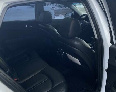 Білий Кіа Оптіма, об'ємом двигуна 2.4 л та пробігом 190 тис. км за 12000 $, фото 25 на Automoto.ua