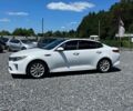 Білий Кіа Оптіма, об'ємом двигуна 2.4 л та пробігом 200 тис. км за 13000 $, фото 1 на Automoto.ua