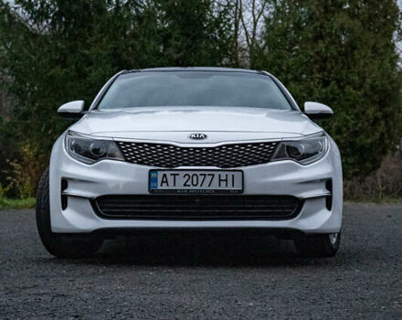 Белый Киа Оптима, объемом двигателя 2.4 л и пробегом 160 тыс. км за 13000 $, фото 8 на Automoto.ua