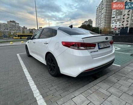 Киа Оптима 2016 в Киеве на Automoto.ua Белый Киа Оптима, объемом двигателя 2.4 л и пробегом 100 тыс. км за 11400 $, фото 6 на Automoto.ua