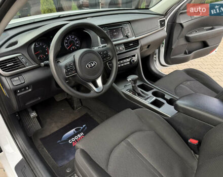 Белый Киа Оптима, объемом двигателя 2.36 л и пробегом 100 тыс. км за 9900 $, фото 12 на Automoto.ua