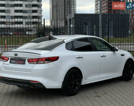 Белый Киа Оптима, объемом двигателя 2.36 л и пробегом 100 тыс. км за 9900 $, фото 11 на Automoto.ua