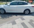 Білий Кіа Оптіма, об'ємом двигуна 2.36 л та пробігом 208 тис. км за 8900 $, фото 7 на Automoto.ua