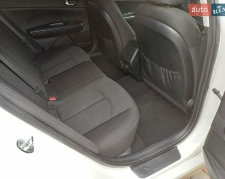 Киа Оптима 2016 в Черноморске (Ильичевске) на Automoto.ua Белый Киа Оптима, объемом двигателя 2 л и пробегом 140 тыс. км за 13000 $, фото 10 на Automoto.ua