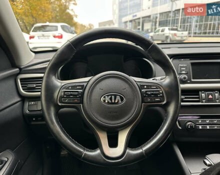 Білий Кіа Оптіма, об'ємом двигуна 2.36 л та пробігом 153 тис. км за 9500 $, фото 27 на Automoto.ua