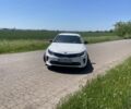 Білий Кіа Оптіма, об'ємом двигуна 1.7 л та пробігом 141 тис. км за 12000 $, фото 2 на Automoto.ua