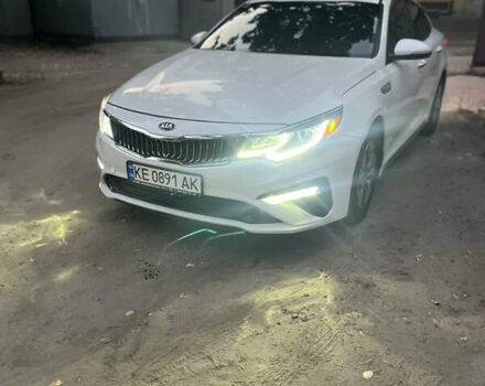 Белый Киа Оптима, объемом двигателя 2 л и пробегом 67 тыс. км за 13400 $, фото 28 на Automoto.ua