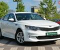 Білий Кіа Оптіма, об'ємом двигуна 2.36 л та пробігом 129 тис. км за 10700 $, фото 1 на Automoto.ua