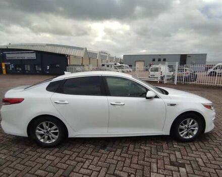 Белый Киа Оптима, объемом двигателя 2.36 л и пробегом 52 тыс. км за 13000 $, фото 8 на Automoto.ua