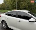 Білий Кіа Оптіма, об'ємом двигуна 2.4 л та пробігом 113 тис. км за 11400 $, фото 6 на Automoto.ua