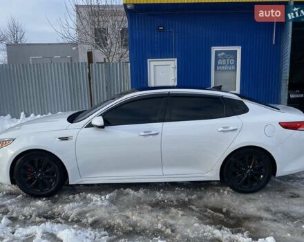 Білий Кіа Оптіма, об'ємом двигуна 2.4 л та пробігом 190 тис. км за 12000 $, фото 1 на Automoto.ua