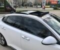 Білий Кіа Оптіма, об'ємом двигуна 2 л та пробігом 125 тис. км за 16400 $, фото 4 на Automoto.ua
