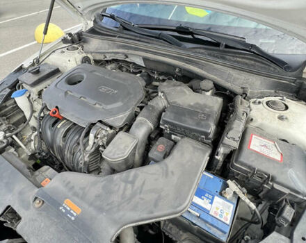 Білий Кіа Оптіма, об'ємом двигуна 2.4 л та пробігом 124 тис. км за 12100 $, фото 17 на Automoto.ua