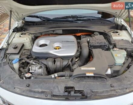 Киа Оптима 2016 в Черноморске (Ильичевске) на Automoto.ua Белый Киа Оптима, объемом двигателя 2 л и пробегом 140 тыс. км за 13000 $, фото 9 на Automoto.ua