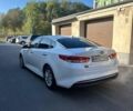 Білий Кіа Оптіма, об'ємом двигуна 2.36 л та пробігом 161 тис. км за 9200 $, фото 3 на Automoto.ua