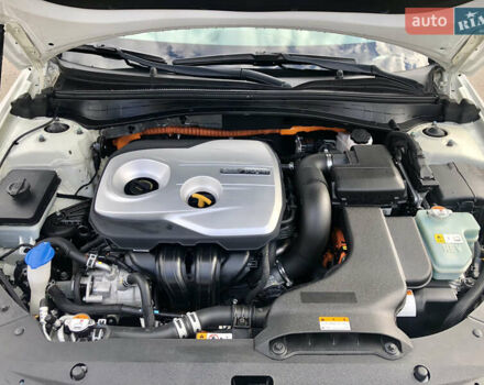 Белый Киа Оптима, объемом двигателя 2 л и пробегом 130 тыс. км за 16200 $, фото 16 на Automoto.ua