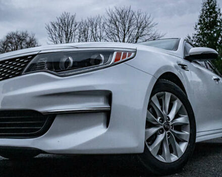 Белый Киа Оптима, объемом двигателя 2.4 л и пробегом 160 тыс. км за 13000 $, фото 5 на Automoto.ua