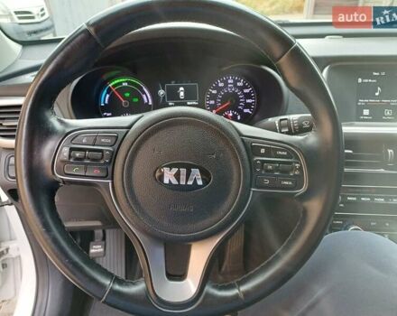 Киа Оптима 2016 в Черноморске (Ильичевске) на Automoto.ua Белый Киа Оптима, объемом двигателя 2 л и пробегом 140 тыс. км за 13000 $, фото 17 на Automoto.ua