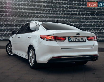 Белый Киа Оптима, объемом двигателя 2.4 л и пробегом 106 тыс. км за 9500 $, фото 6 на Automoto.ua