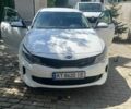 Білий Кіа Оптіма, об'ємом двигуна 2 л та пробігом 185 тис. км за 14300 $, фото 3 на Automoto.ua