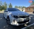 Белый Киа Оптима, объемом двигателя 2 л и пробегом 120 тыс. км за 18000 $, фото 7 на Automoto.ua