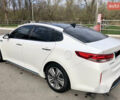Белый Киа Оптима, объемом двигателя 2 л и пробегом 130 тыс. км за 16200 $, фото 10 на Automoto.ua