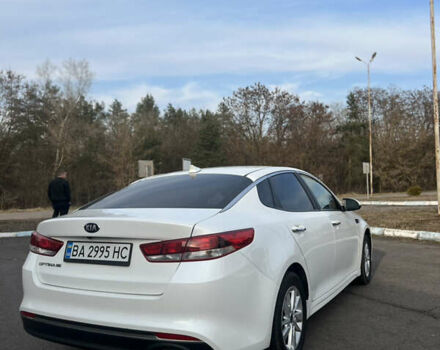 Белый Киа Оптима, объемом двигателя 2.36 л и пробегом 130 тыс. км за 10200 $, фото 4 на Automoto.ua