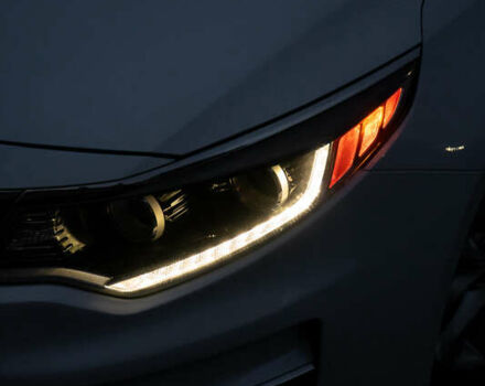 Белый Киа Оптима, объемом двигателя 2.4 л и пробегом 160 тыс. км за 13000 $, фото 13 на Automoto.ua