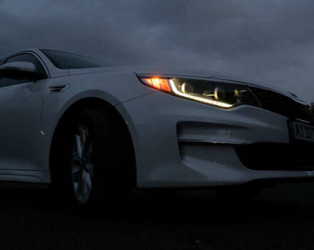 Белый Киа Оптима, объемом двигателя 2.4 л и пробегом 160 тыс. км за 13000 $, фото 11 на Automoto.ua