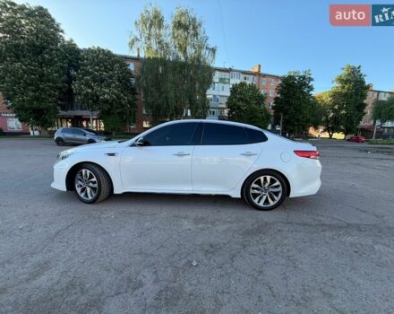 Белый Киа Оптима, объемом двигателя 2.4 л и пробегом 100 тыс. км за 12150 $, фото 3 на Automoto.ua