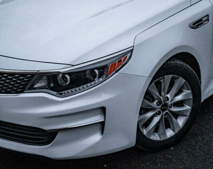 Белый Киа Оптима, объемом двигателя 2.4 л и пробегом 160 тыс. км за 13000 $, фото 3 на Automoto.ua