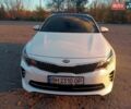 Белый Киа Оптима, объемом двигателя 2 л и пробегом 48 тыс. км за 12999 $, фото 1 на Automoto.ua