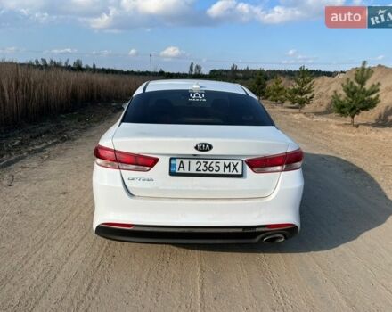 Белый Киа Оптима, объемом двигателя 2.36 л и пробегом 155 тыс. км за 8500 $, фото 1 на Automoto.ua