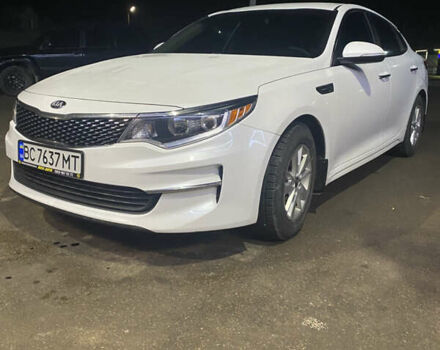 Белый Киа Оптима, объемом двигателя 2.4 л и пробегом 143 тыс. км за 10200 $, фото 4 на Automoto.ua