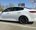 Белый Киа Оптима, объемом двигателя 2.4 л и пробегом 128 тыс. км за 10500 $, фото 3 на Automoto.ua