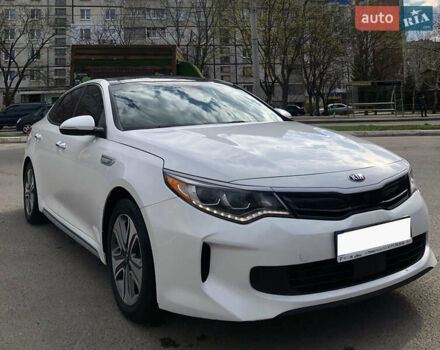 Белый Киа Оптима, объемом двигателя 2 л и пробегом 130 тыс. км за 16200 $, фото 4 на Automoto.ua
