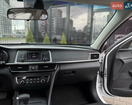 Белый Киа Оптима, объемом двигателя 2.36 л и пробегом 100 тыс. км за 9900 $, фото 21 на Automoto.ua