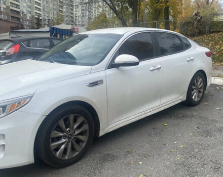 Киа Оптима 2017 в Киеве на Automoto.ua Белый Киа Оптима, объемом двигателя 2.36 л и пробегом 242 тыс. км за 8800 $, фото 3 на Automoto.ua