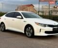 Білий Кіа Оптіма, об'ємом двигуна 2 л та пробігом 136 тис. км за 15700 $, фото 7 на Automoto.ua